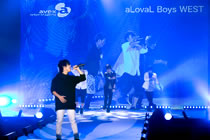 aLovaL Boys WEST